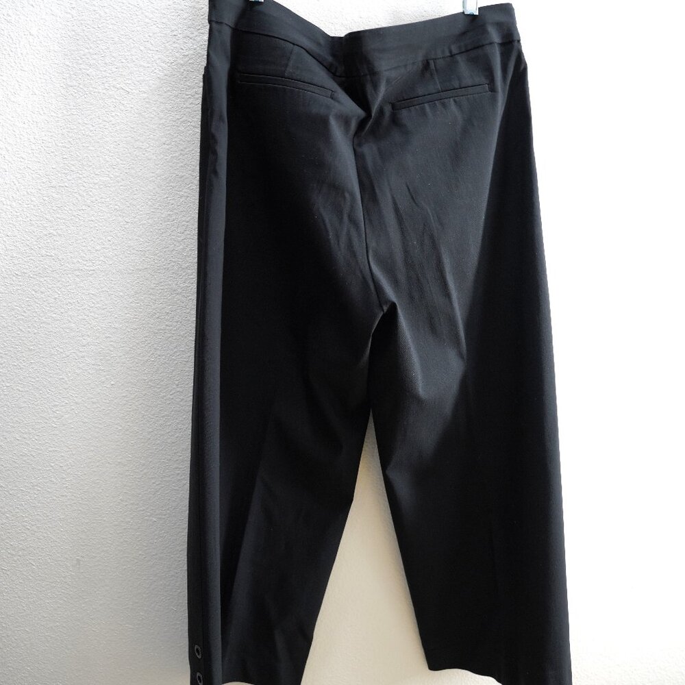 Chico's Black Brigitte Grommet Wide Leg Pants size 3 NWOTS - Picture 7 of 7